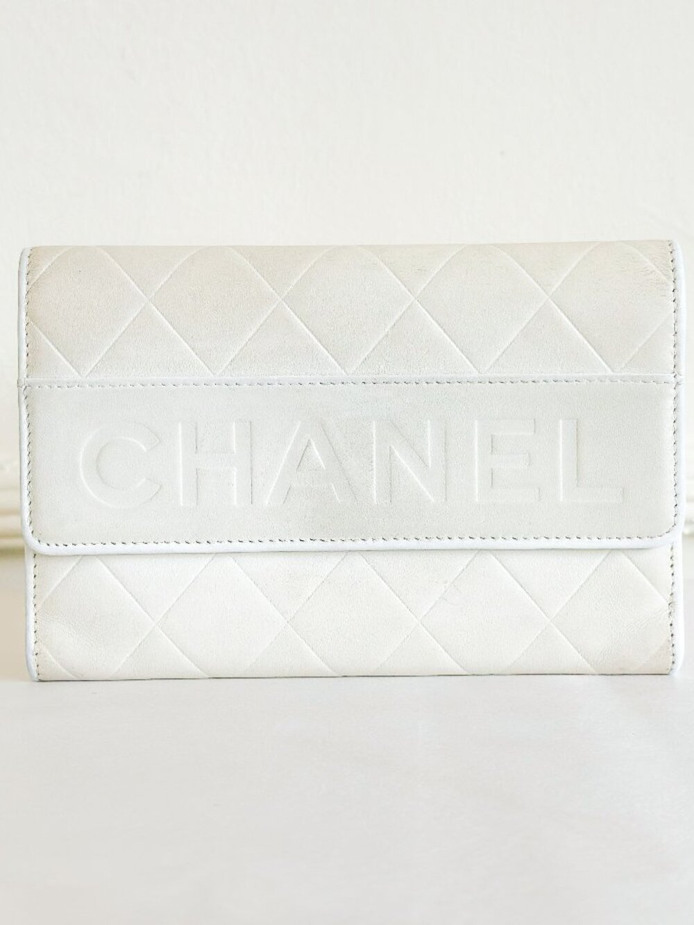 Chanel White Leather Wallet